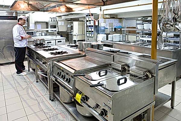 <p>
	Metropolitan Hospital</p>
