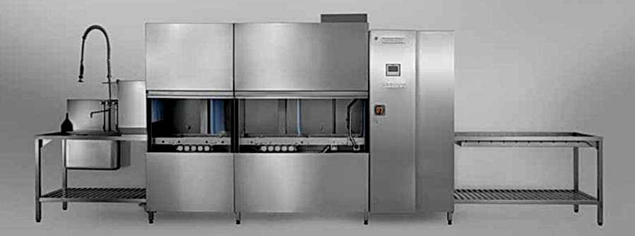 Konveyörlü bulaşık makinesi karşıdan görünüm