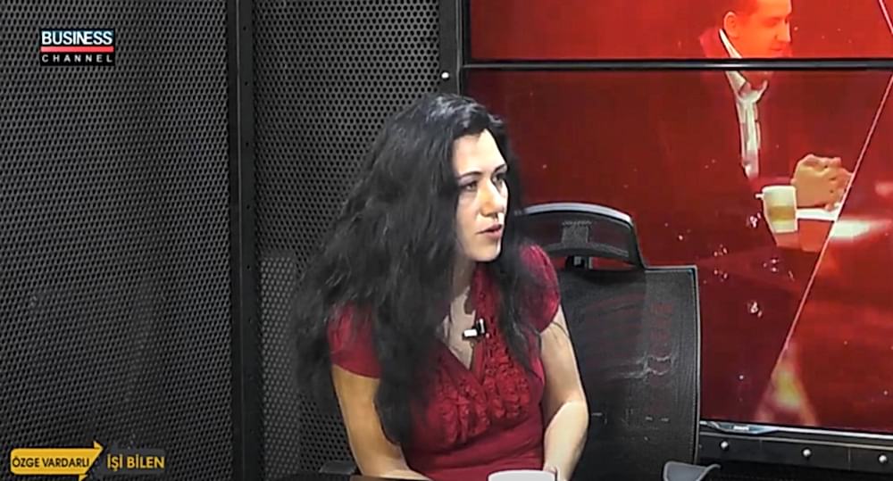 ÖZGE VARDARLI EREZ ile İŞİ BİLEN