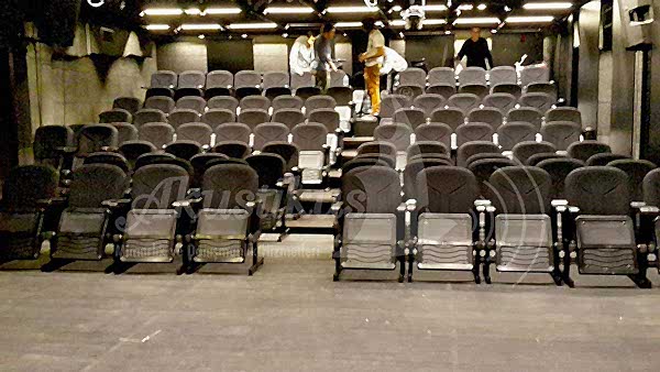 CİHANGİR BO SAHNE TİYATRO SALONU