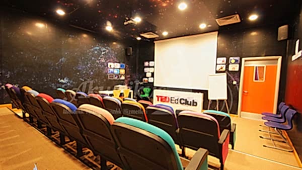 ESENYURT VİZYON KOLEJİ UZAY SINIFI