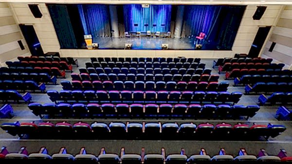 HALKALI CEM VE KÜLTÜR EVİ TİYATRO SALONU